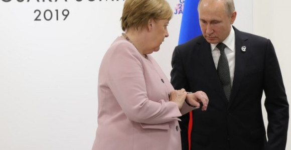 Merkelova i Putin se dogovorili putem telefona