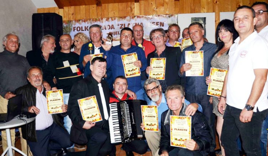 Treća folk parada "Zlatna jesen" 