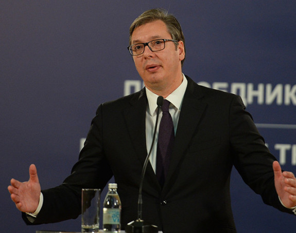 Vučić. Ugrožen i napadnut mir