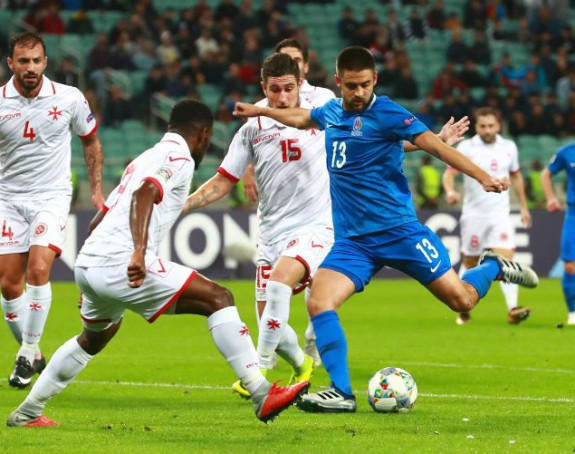 Cvajta: Dinamo deklasiran, Aue u vrhu!