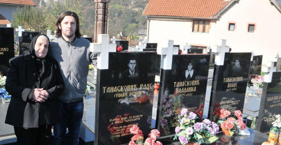 Ubili su mi Rada, Vlada i Vladanku