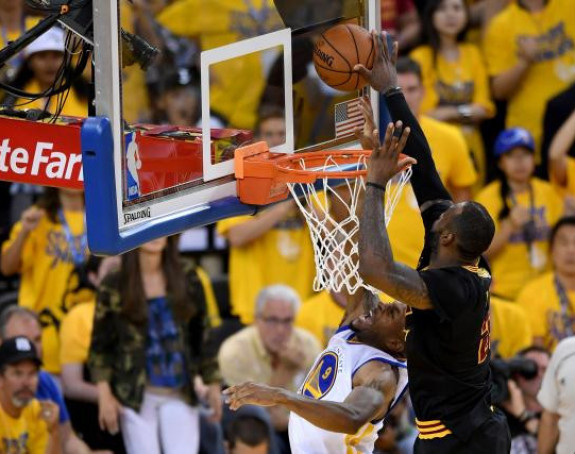 Video - Igudala o Džejmsovoj blokadi: Je*o te...!