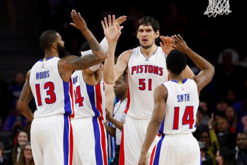Da li je Bobi višak? Jedini on ne igra u Pistonsima!