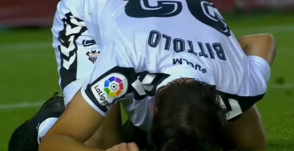 Видео: Јој, па гдје ту?! Још ''ту'' да ме ушивате?!