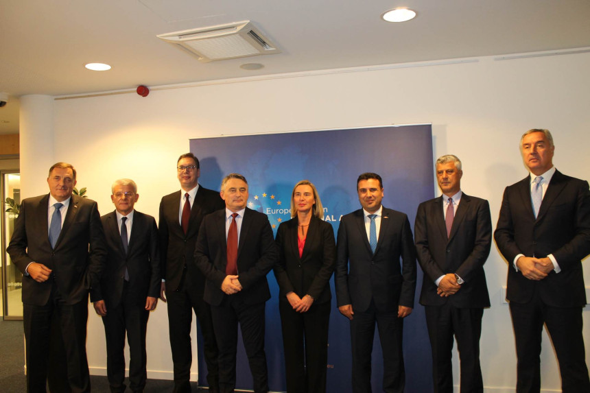 Лидери Западног Балкана на вечери са Могерини