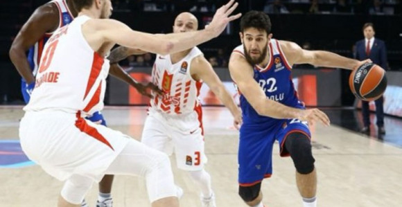 Micić vodio Efes do pobjede nad Zvezdom