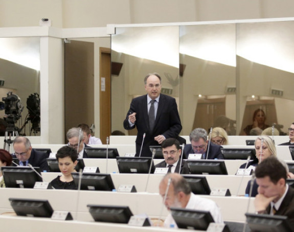 Обрачун Црнатка са СНСД и СББ-ом