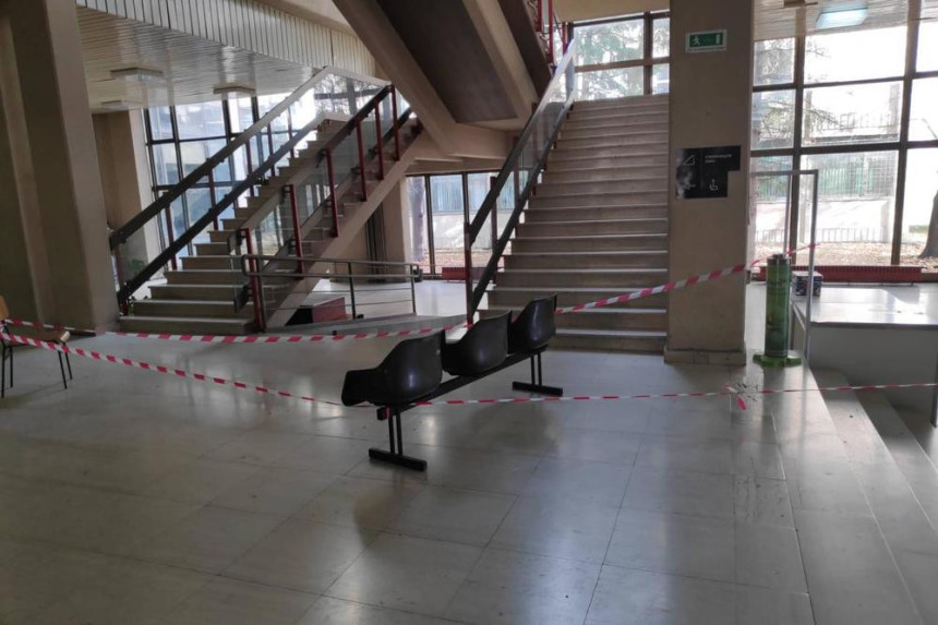 Niš: Student izbo kolegu,a čekićem tukao kolegicu