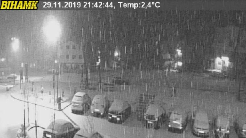 Snijeg stigao u BiH, Vlašić se "zabijelio"