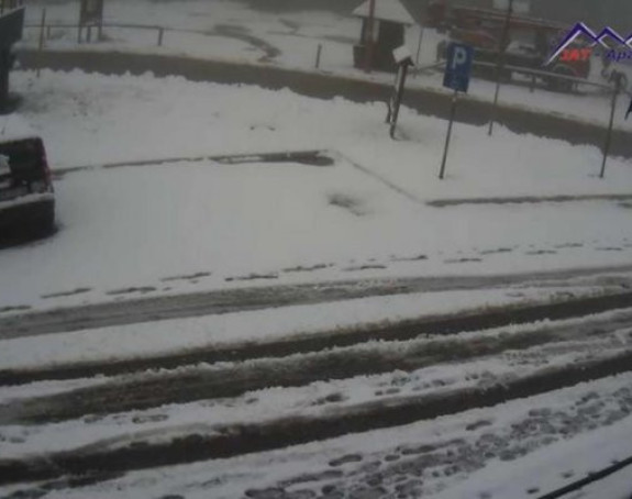Prvi snijeg u Srbiji, padao do tri sata jutros