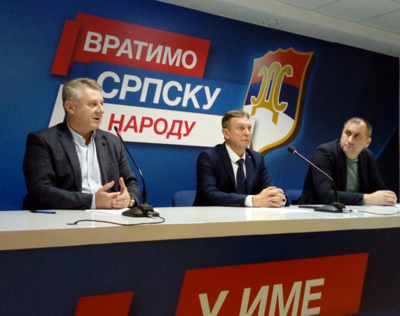 Treba da se zna ko će da odgovara za štetne odluke 