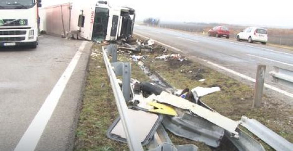 Dvoje poginulo u nesreći u Beogradu