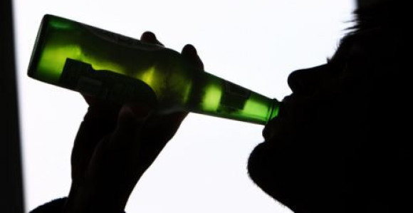 Četvorogodišnjak se komirao od alkohola