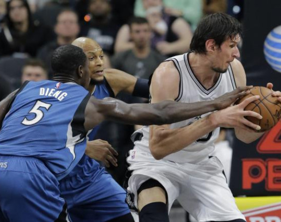 NBA - video: Skoro savršeni Bobi za trijumf Sparsa!