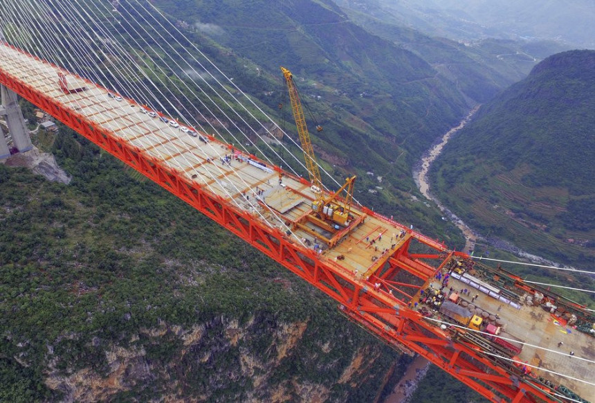 Отворен највиши мост на свијету