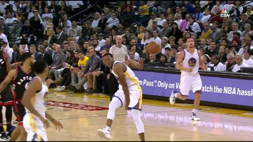 Video: Andre Igudala izmislio novi potez! 