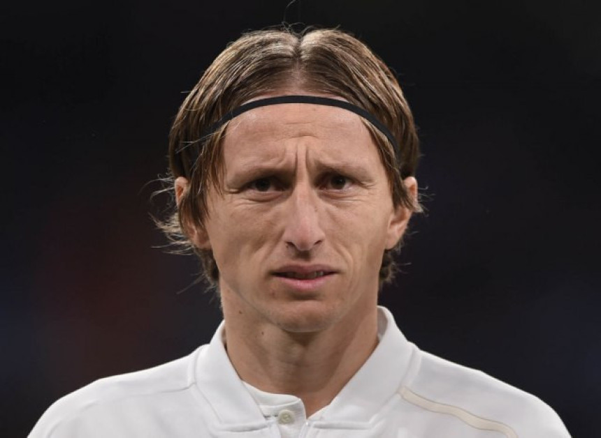 Modrić odbio novi ugovor od Reala!