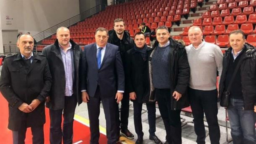 Dodik: Pomoći ću košarci u BiH!