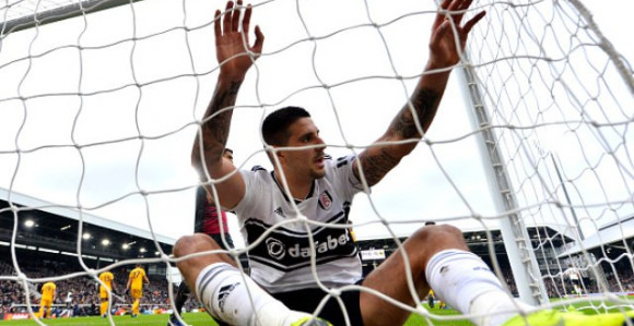 Ranijeri bodri Mitrovića: Nastavi samo, biće golova!