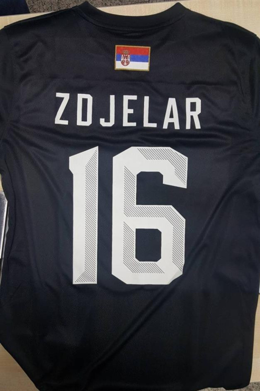 Video: Potpisan je Saša Zdjelar - još jedna dilema!