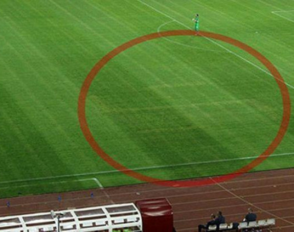 ''Svastika'': Hrvati čekaju Engleze pred praznim tribinama!