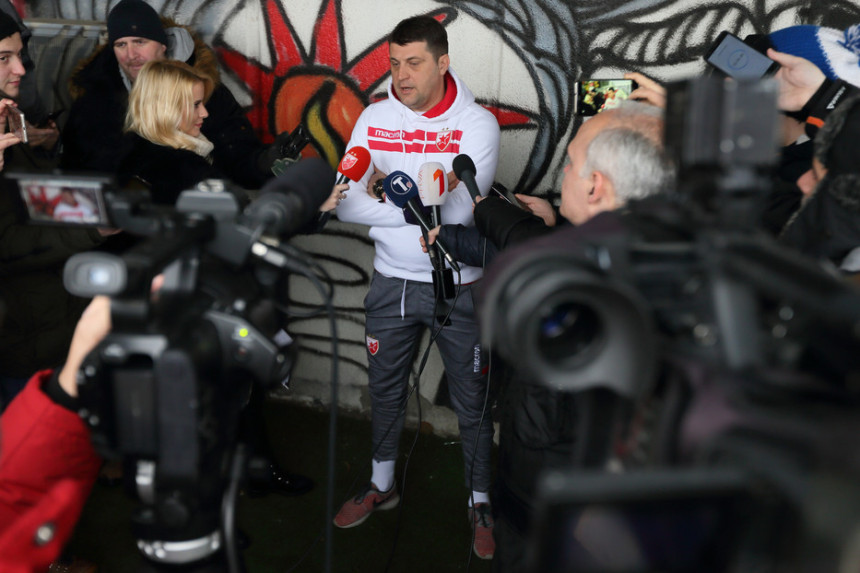 Milojević se smješka: Milunović je sjajan u vazduhu!