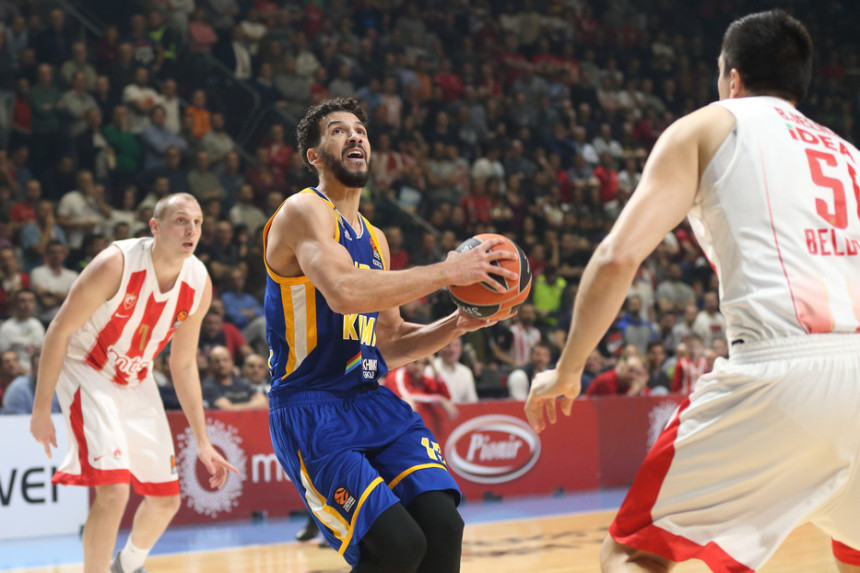Ovo baš nije Himkijeva sezona!