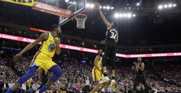 Adetokumbo dominirao protiv Voriorsa, Durent izbačen!