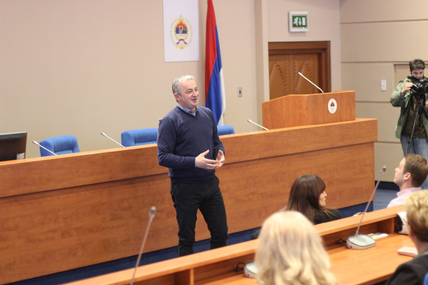 Mladi ljudi imaju mjesto u PDP