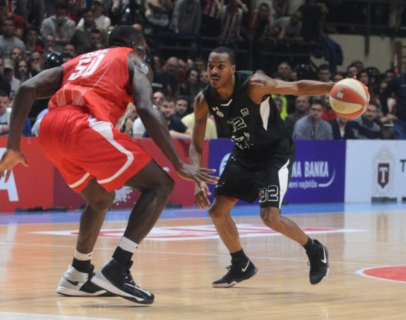 Zvezda za finale, Partizan da sačuva glavu na ramenima!