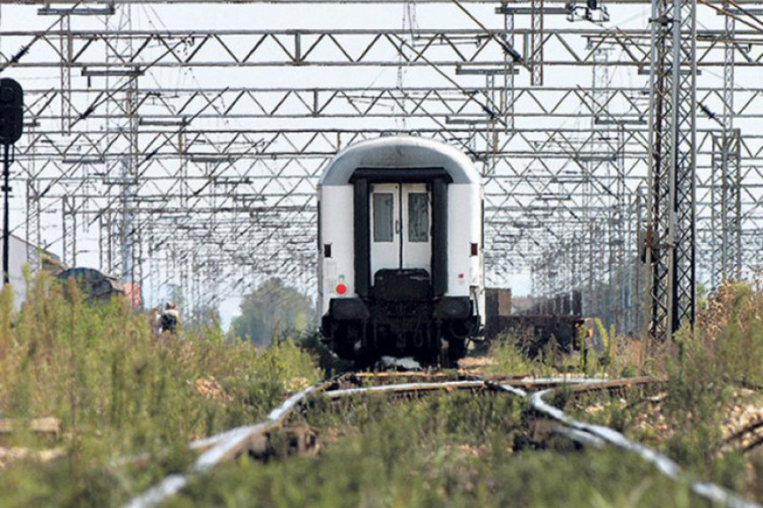 Beograd: Leš žene u vagonu