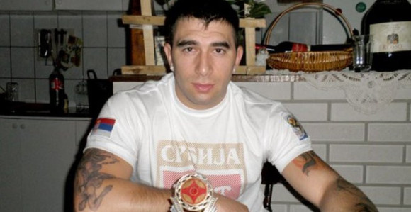 Izrešetan MMA borac u Pančevu 