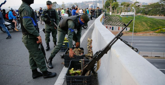 Пуцњава током митинга Гваида
