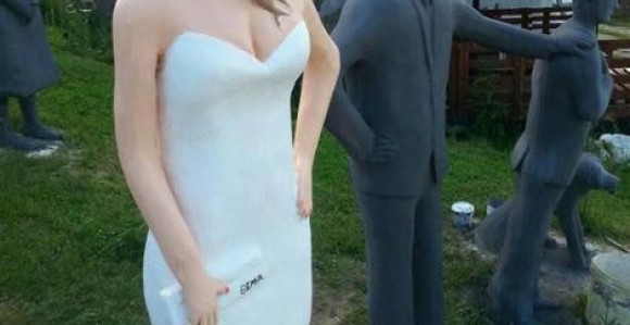 Kip Melanije ponovo na doradi