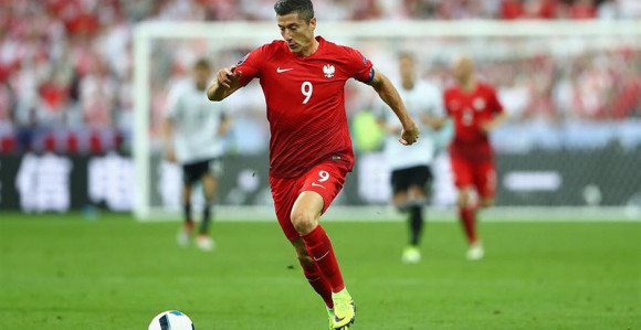 Levandovski želi, Bajern ne da!