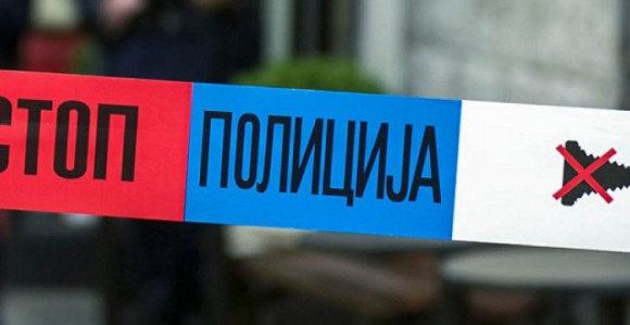 Muškarac nađen mrtav u autu