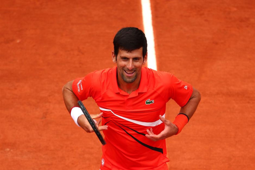 Kirjos "udario" na Novaka i na Instagramu!