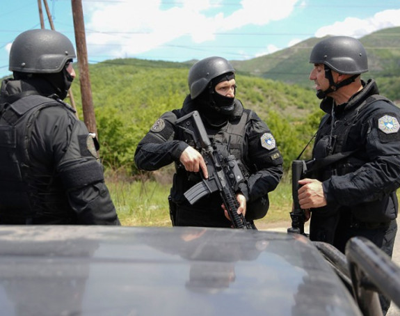 Na spisku su još četiri policajca?