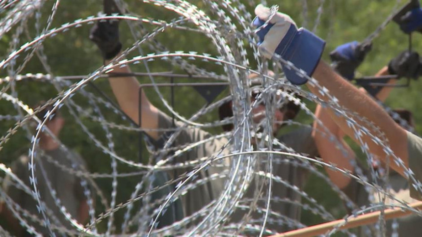 Hrvati dižu ogradu na granici sa Srbijom