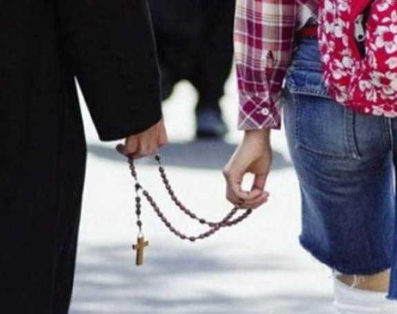 Popu iz Kovina pet godine robije za silovanje djevojčice