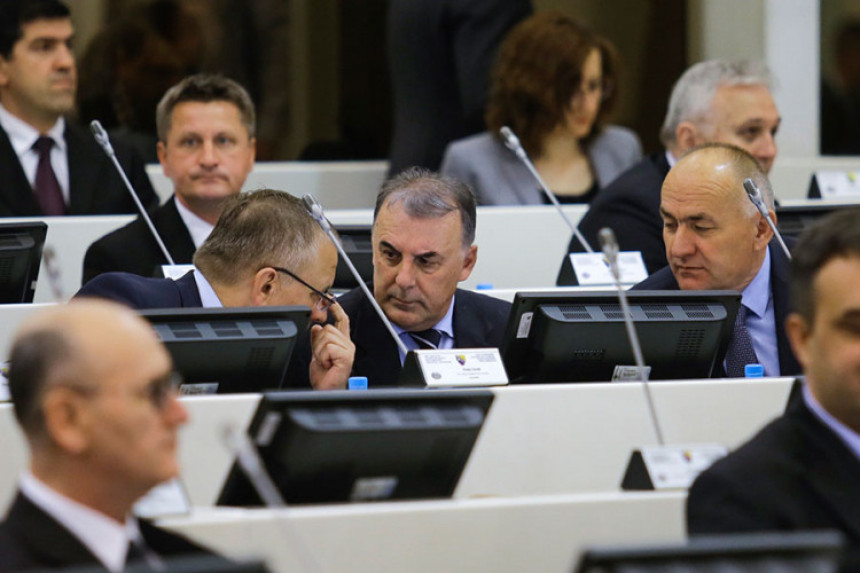 Nezadovoljni izvršnom vlasti