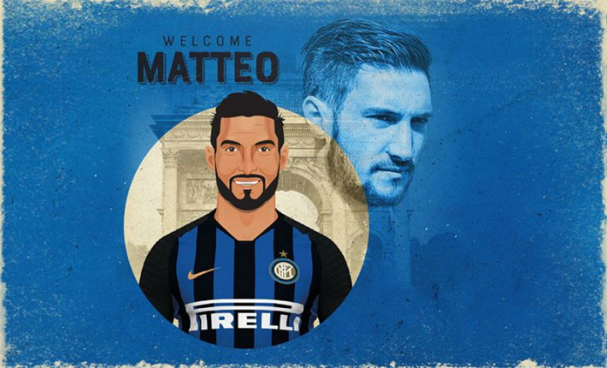 Zvanično: Skratio medeni mjesec i potpisao za Inter!