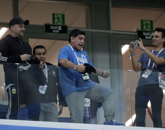 Maradona ne odustaje: Mesi, možeš ti to!