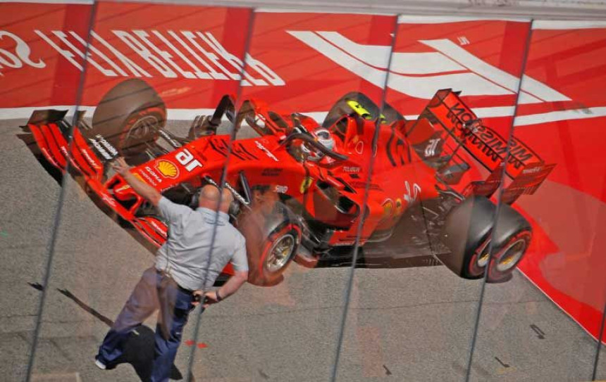 F1: Crvena prašina za malo uzbuđenja...