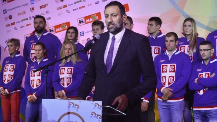 Divac: Nisam rekao da će Kazins ''ubiti'' Srbiju!