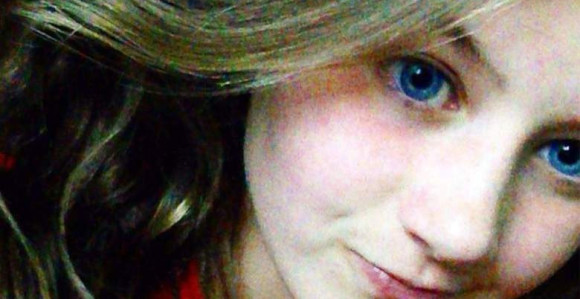 On je prerezala grkljan drugoj tinejdžerki?!