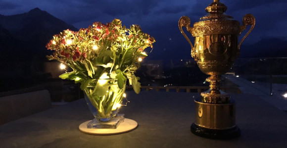 Federer izveo na večeru trofej sa Vimbldona!