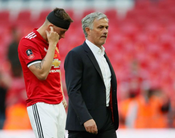 Prvi leti, prvi leti, prvi leti... Murinjo?!