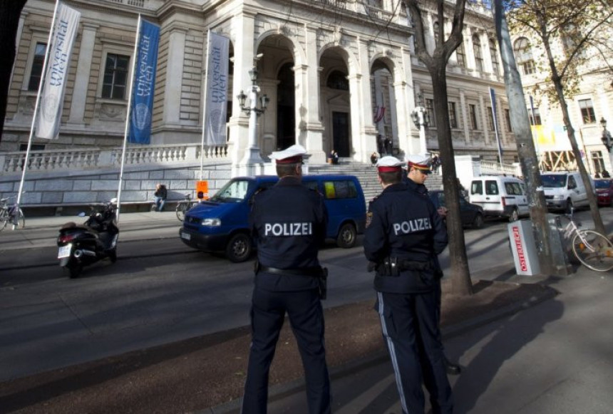 Hrvat pretukao bivšu ženu Srpkinju i napao ljubavnika Bosanca