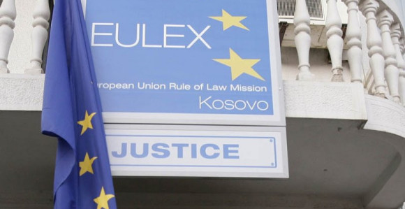 Euleks otpušta Srbe jer ne znaju albanski?